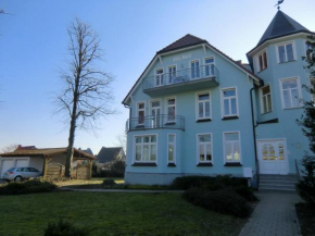 Гостиница Ferienwohnung Ostseeglück in der Villa Marie  Кюлунгсборн